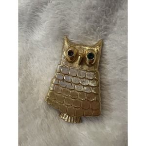 Vtg Avon Owl Solid Perfume Brooch Pin Hinged Locket 1960s Gold Tone -Missing Gem